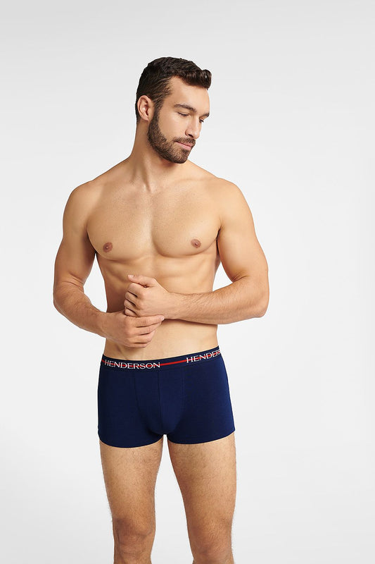 Boxer briefs i afdæmpet navy blå, med bred elastik kant. 